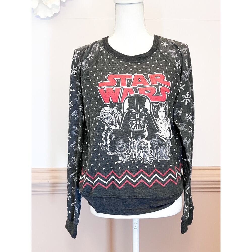 Star Wars Holiday Sweatshirt Size Medium